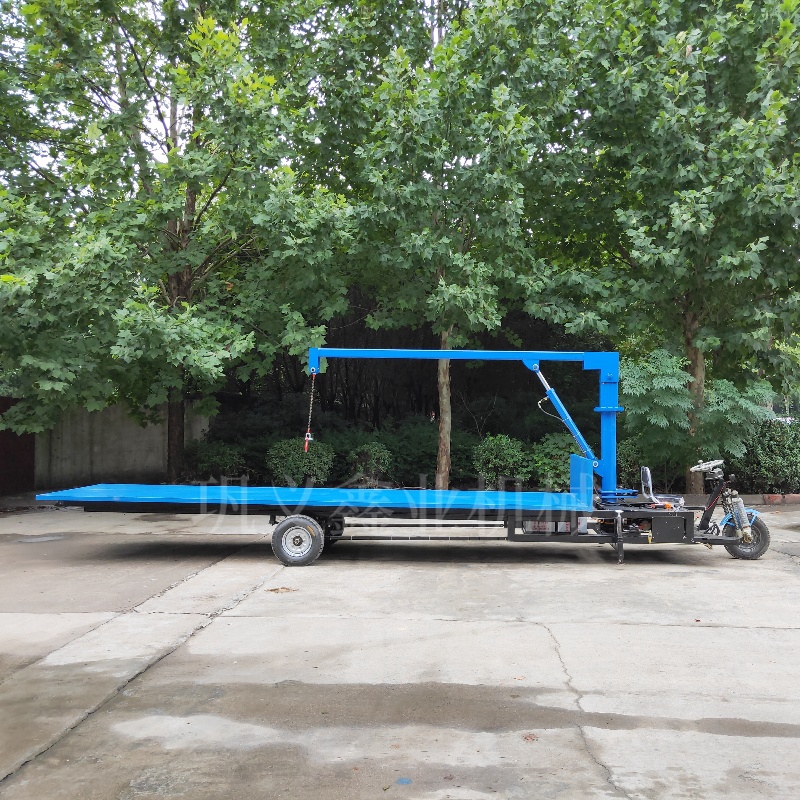 三輪電動(dòng)平板車(chē)隨車(chē)吊的特點(diǎn)和優(yōu)勢(shì)