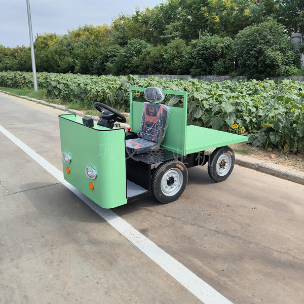 廠區(qū)搬運(yùn)電動(dòng)四輪平板車新品發(fā)布